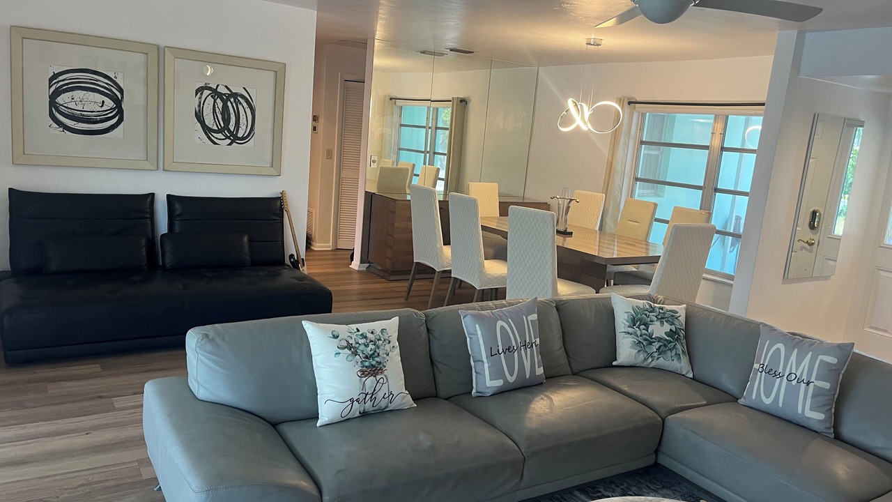 Photo of Livingroom in Moorings