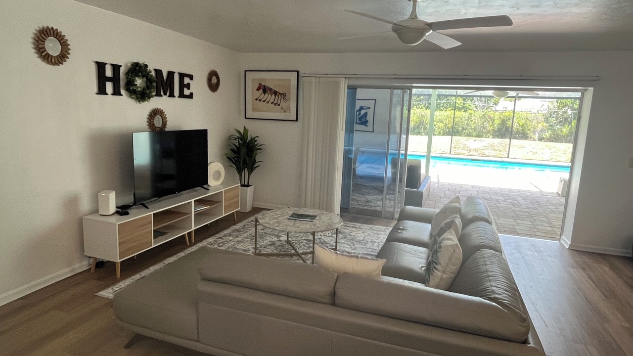 Photo of Livingroom in Moorings