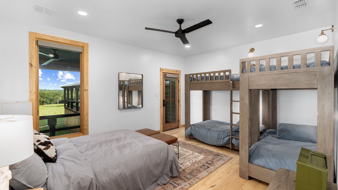Photo of Bedroom in Laneville