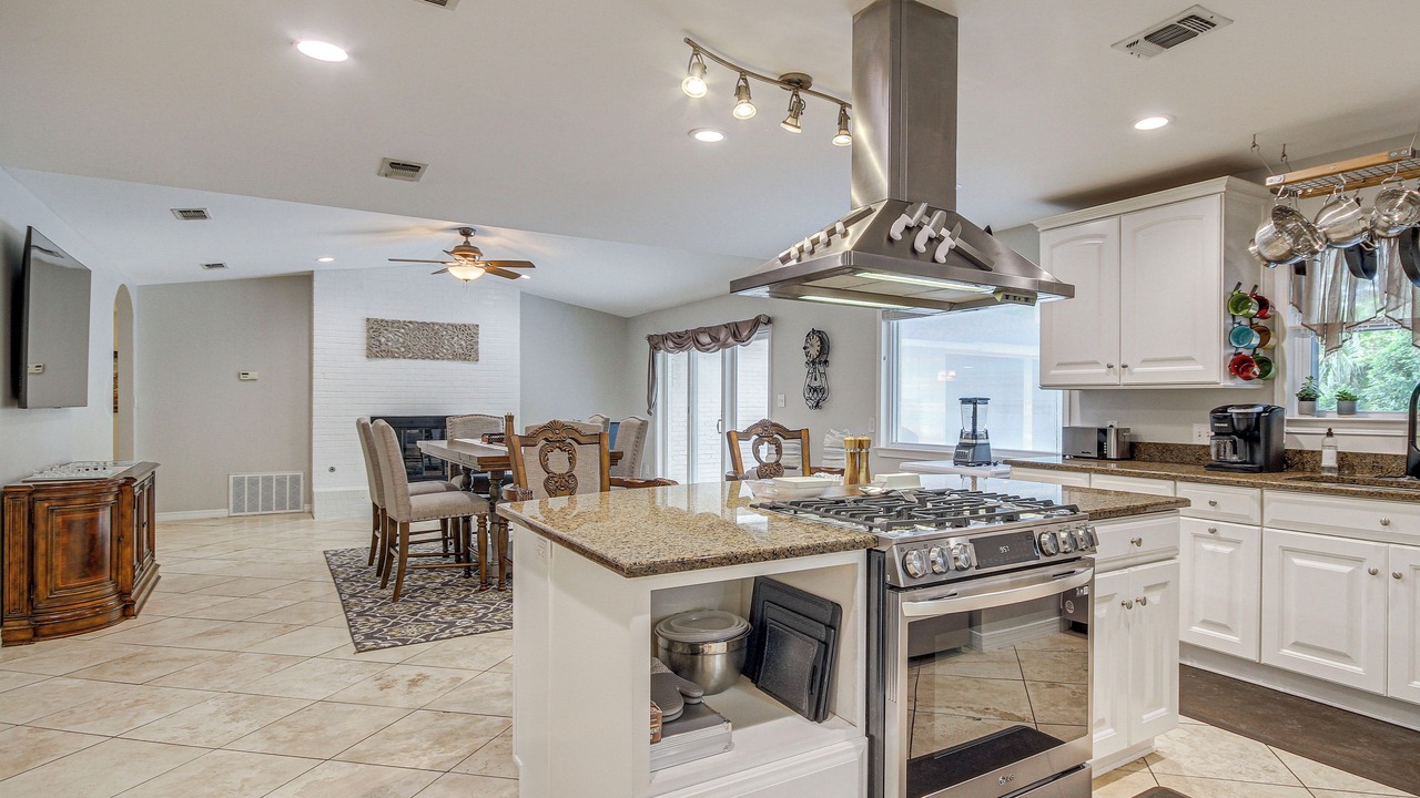 Photo of Kitchen in Gulf Hills