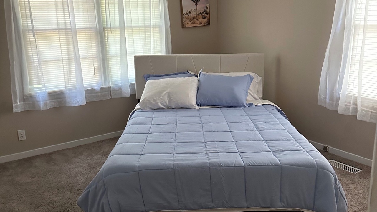 Photo of Bedroom in Forestdale