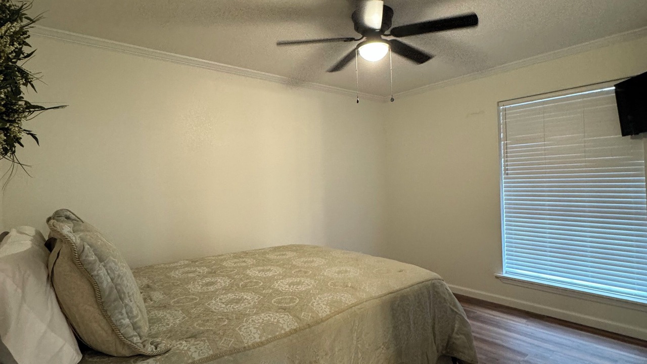 Photo of Bedroom in Alexandria