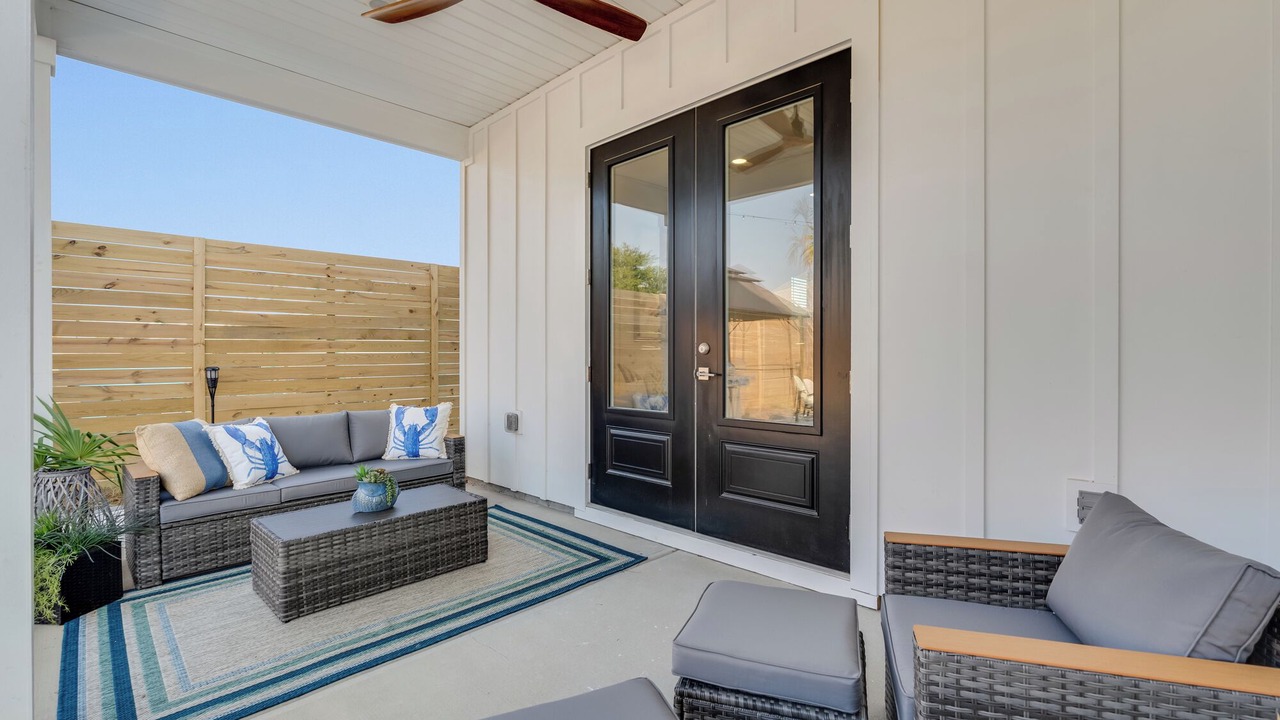 Photo of Patio Balcony in Holiday Beach