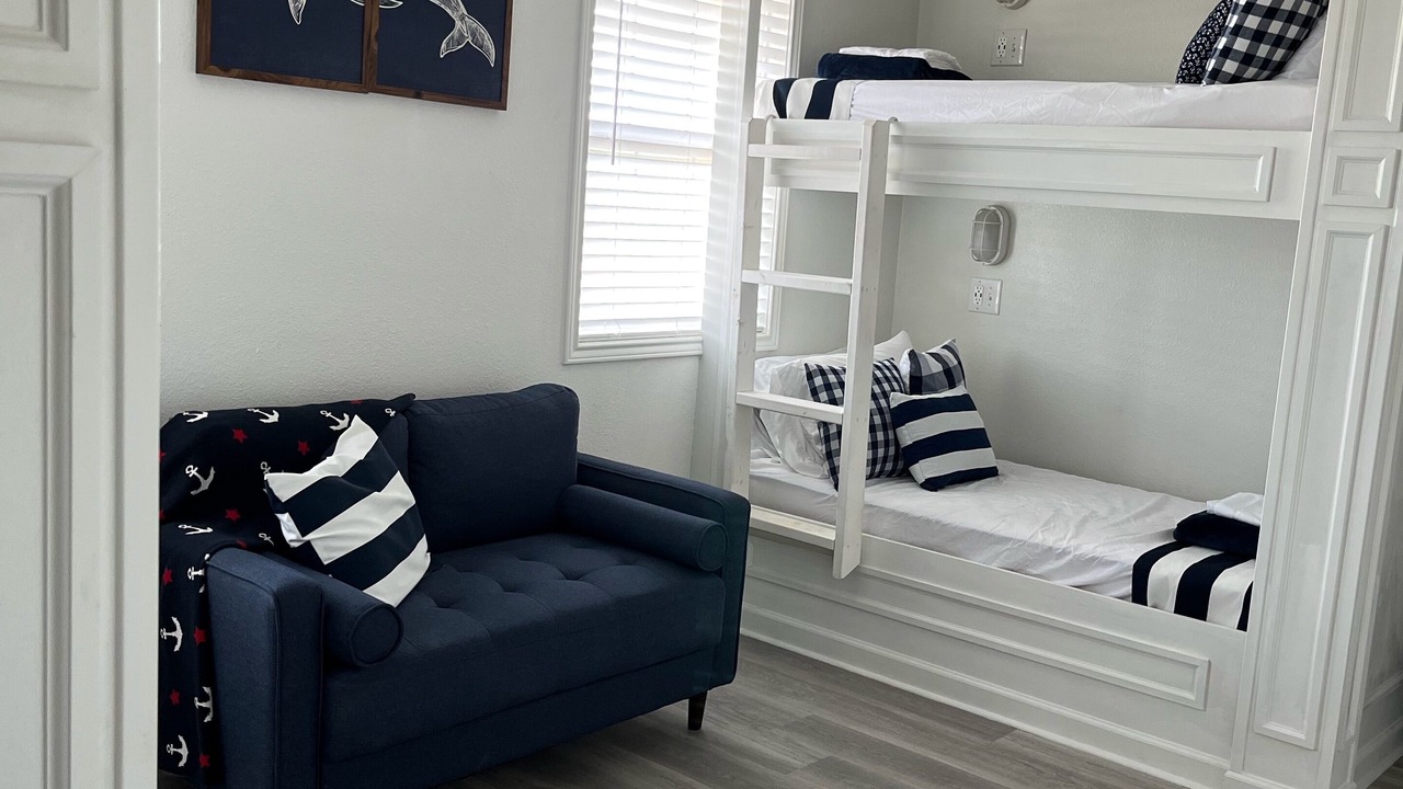 Photo of Bedroom in Cocodrie