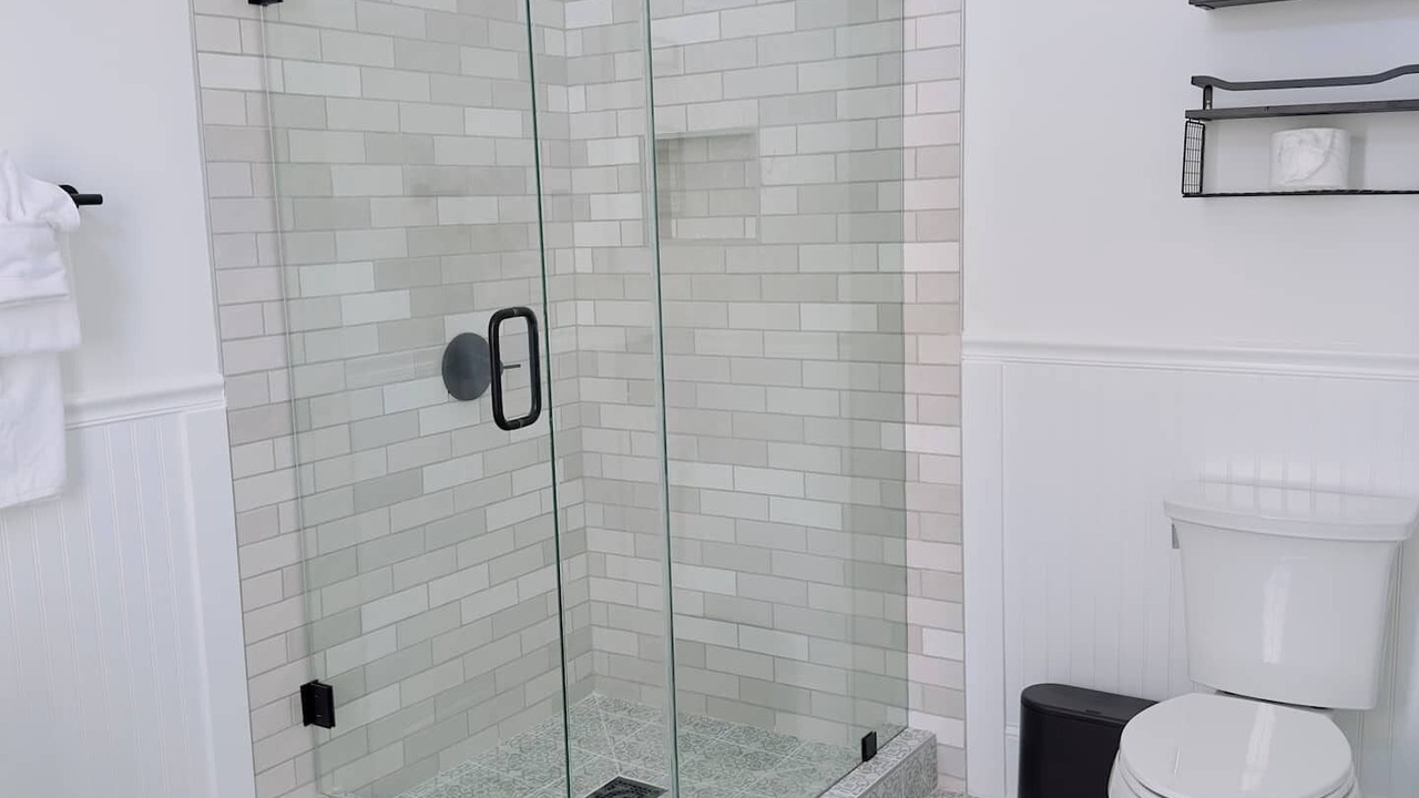 Photo of Bathroom in South 7th Ward