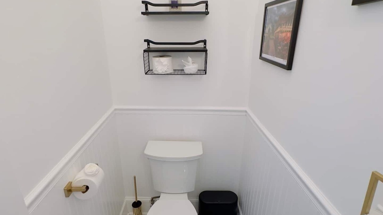 Photo of Bathroom in South 7th Ward