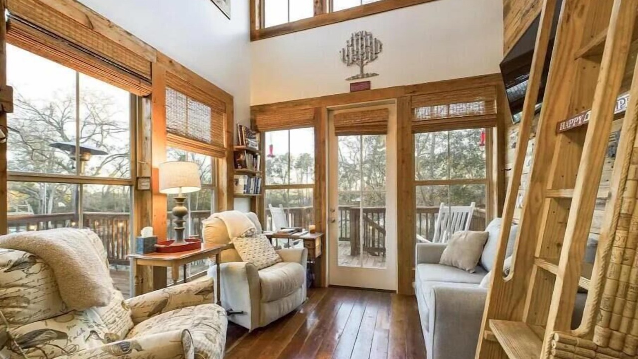 Photo of Livingroom in Youngsville