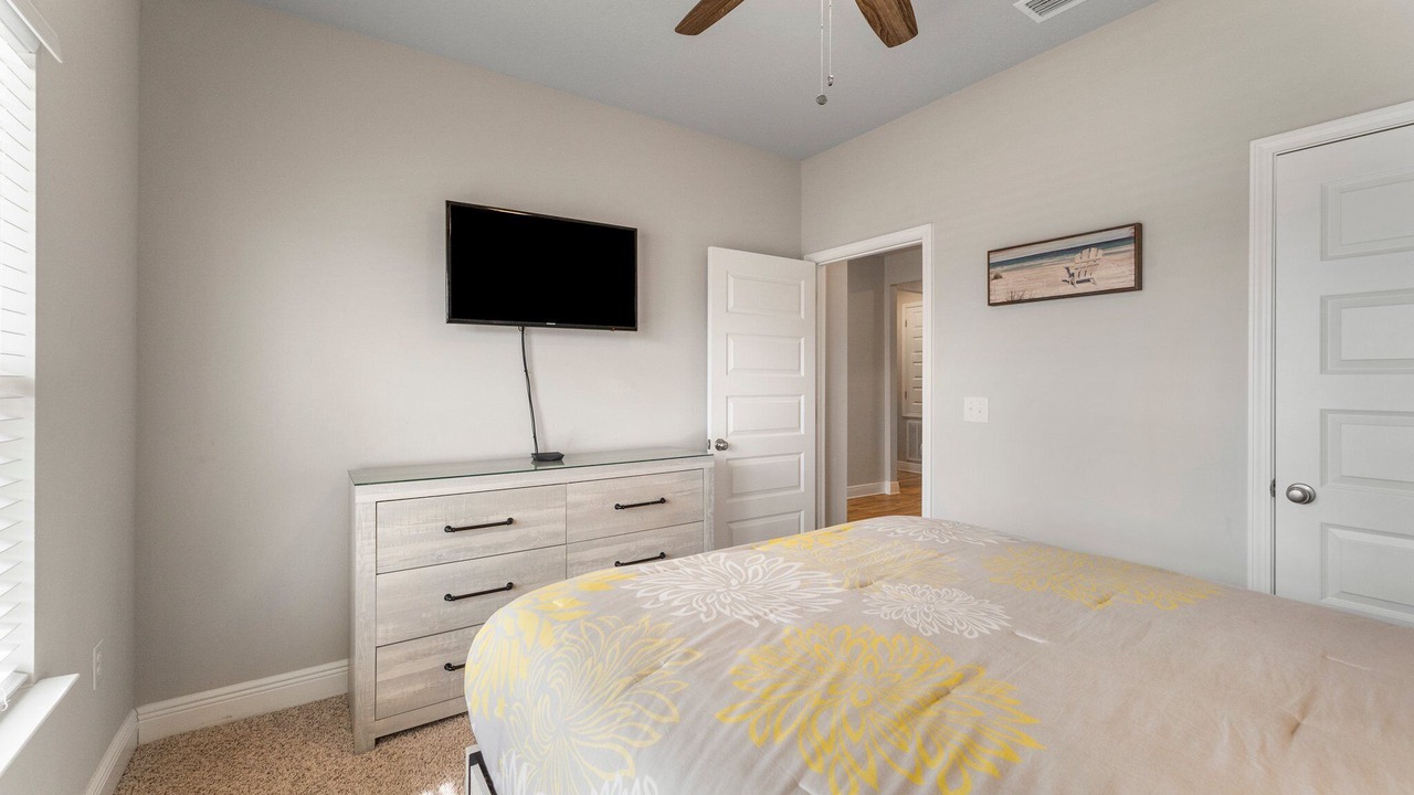 Photo of Bedroom in Upper Grand Lagoon