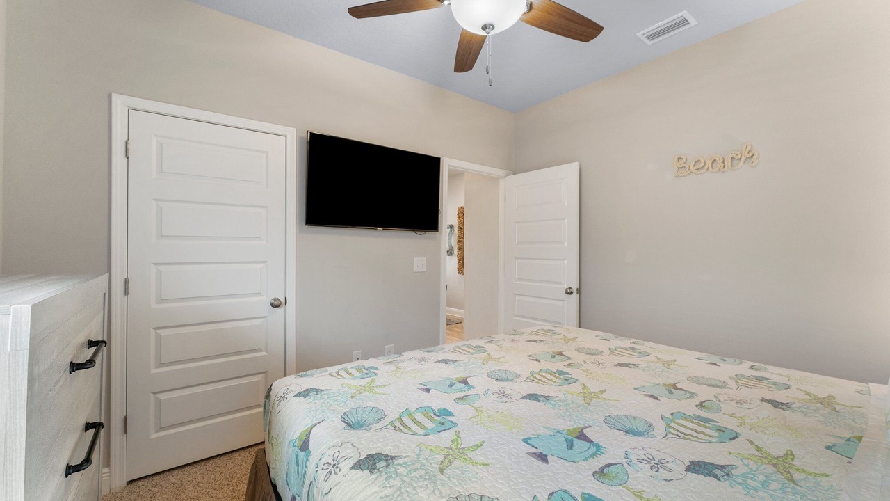 Photo of Bedroom in Upper Grand Lagoon