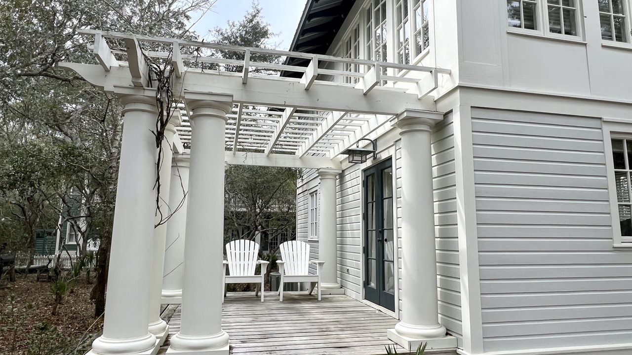 Photo of Outdoor in Wiregrass Meadows
