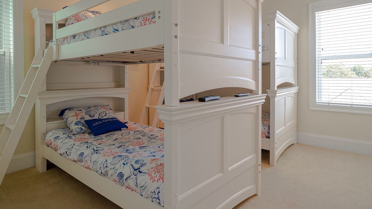 Photo of Bedroom in Lagoon Estates