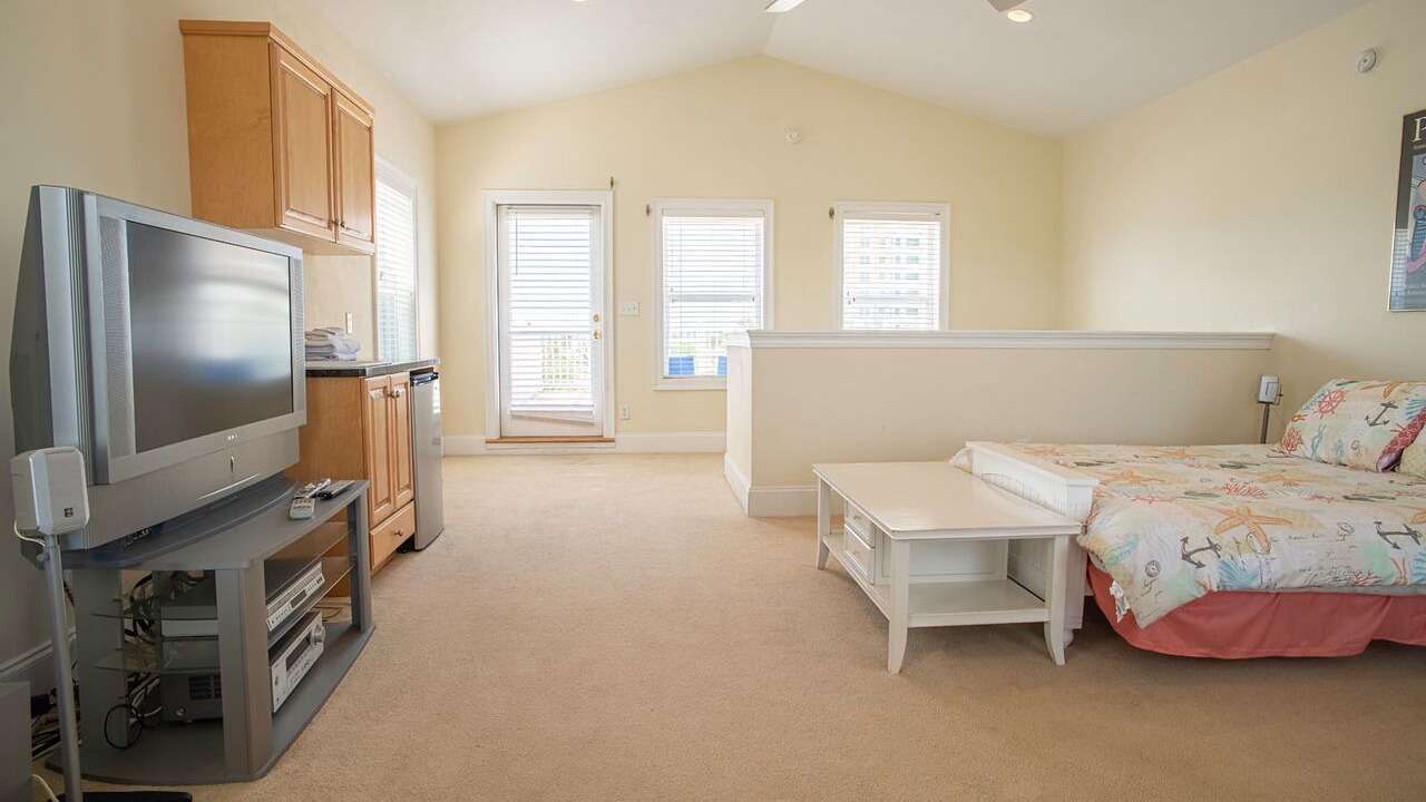 Photo of Bedroom in Lagoon Estates
