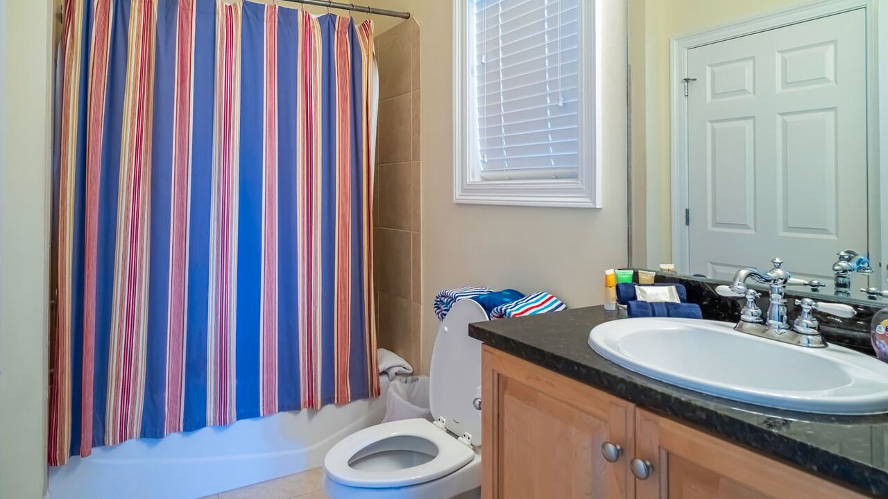 Photo of Bathroom in Lagoon Estates