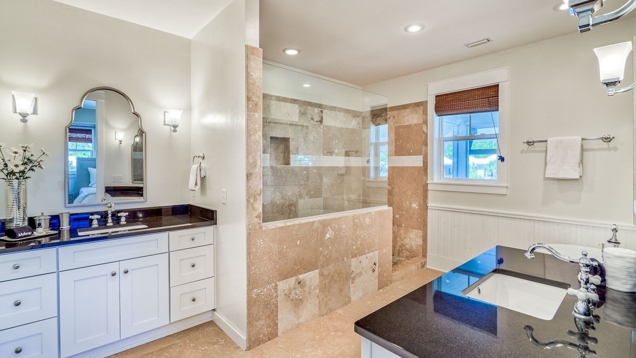 Photo of Bathroom in Village of Sugar Beach