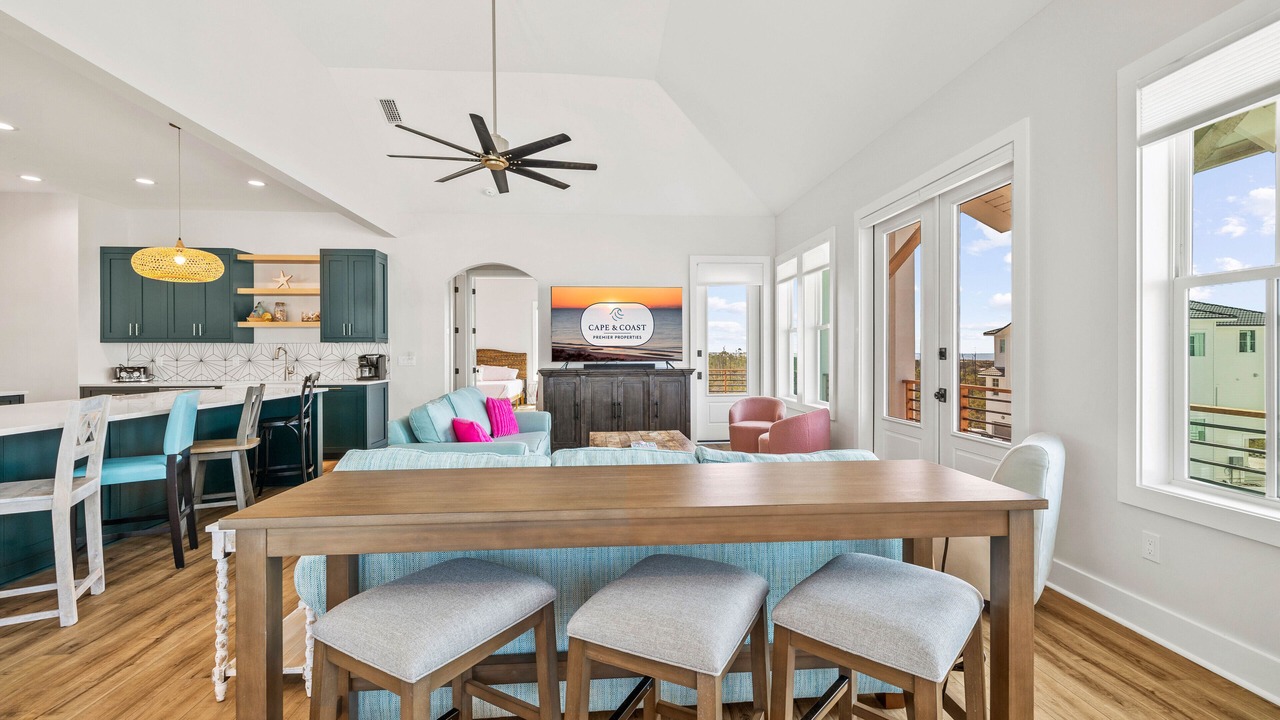 Photo of Livingroom in Bay County