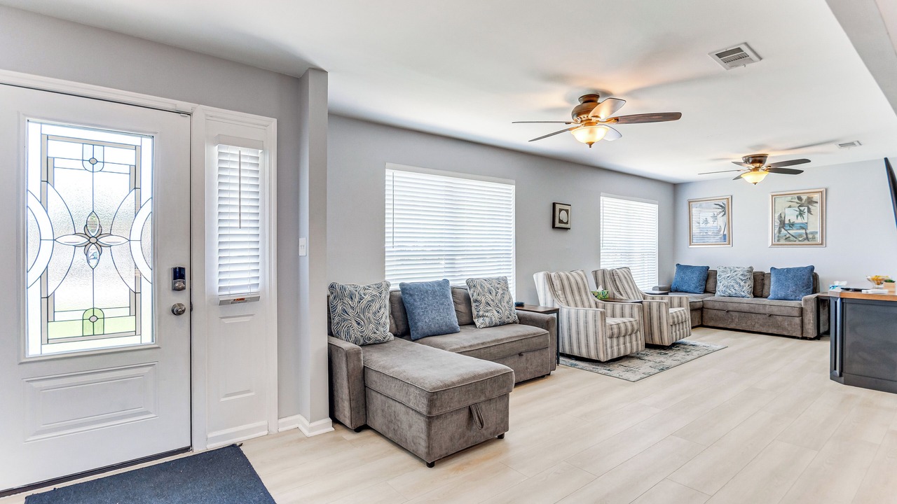 Photo of Livingroom in Myrtle Grove