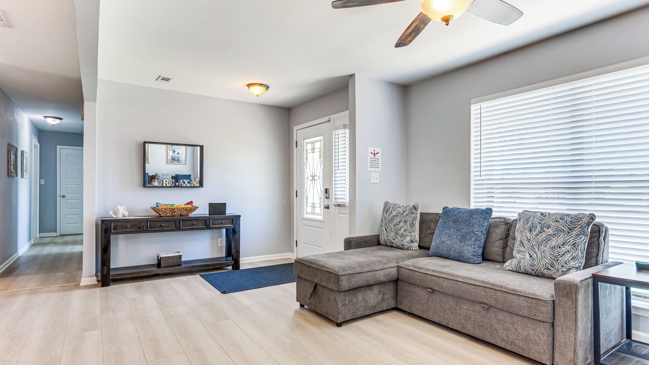 Photo of Livingroom in Myrtle Grove