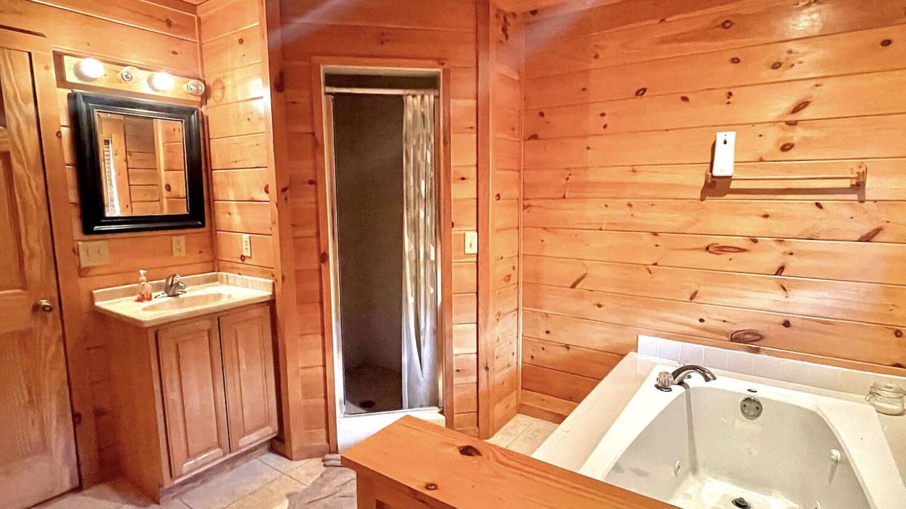 Photo of Bathroom in Clewiston