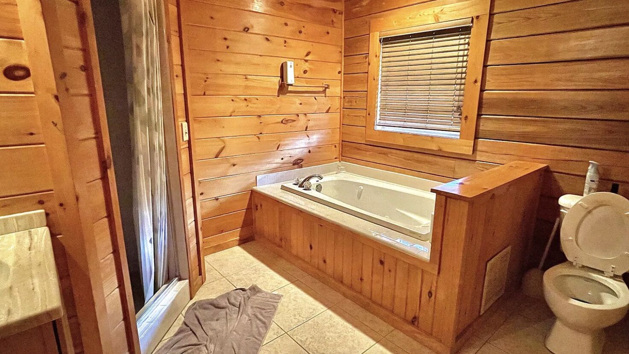 Photo of Bathroom in Clewiston