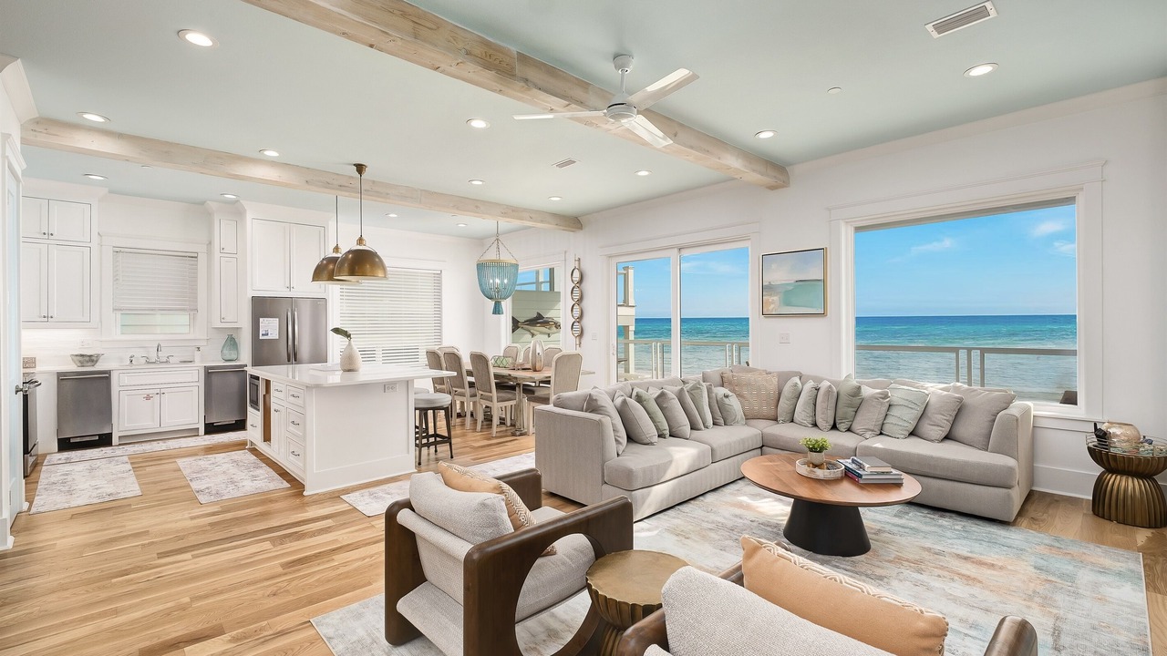 Photo of Livingroom in Laguna Beach Estates