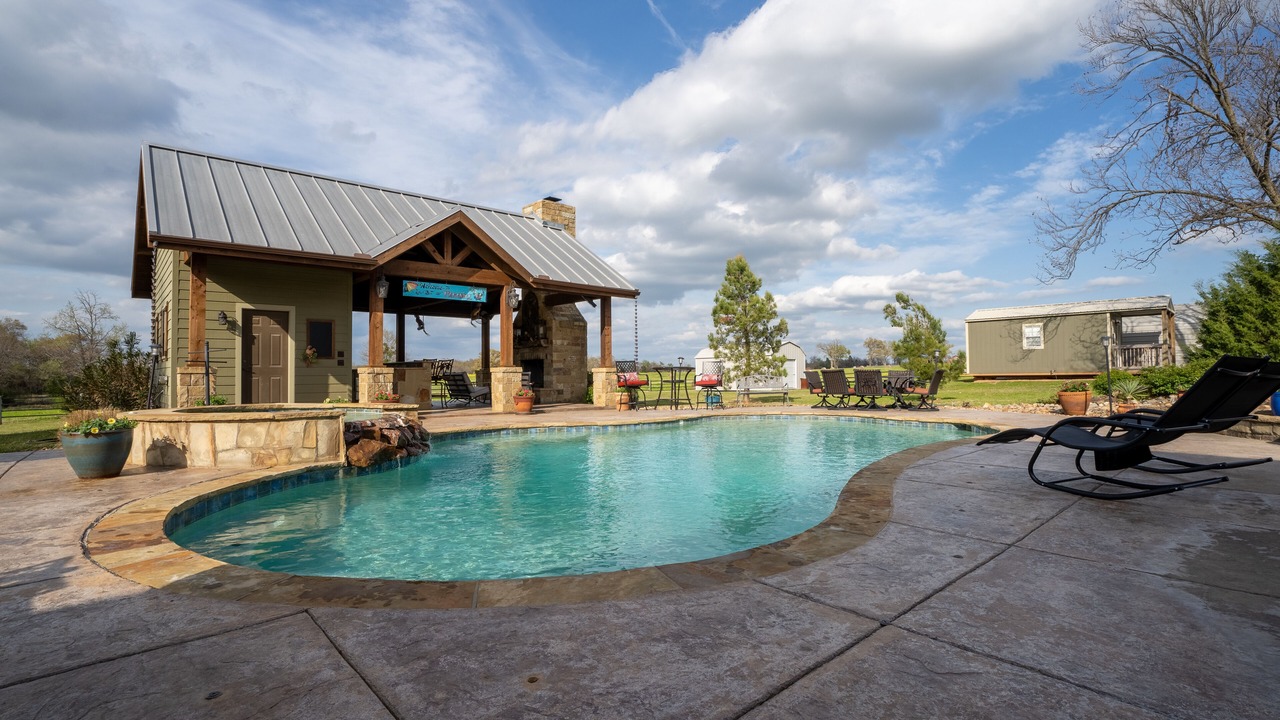 Photo of Outdoor in Sulphur Springs