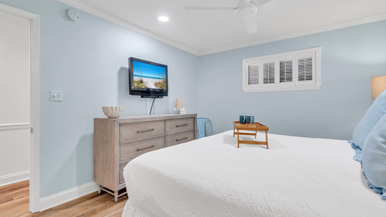 Photo of Bedroom in Crystal Beach