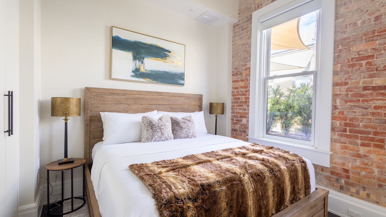 Photo of Bedroom in Downtown