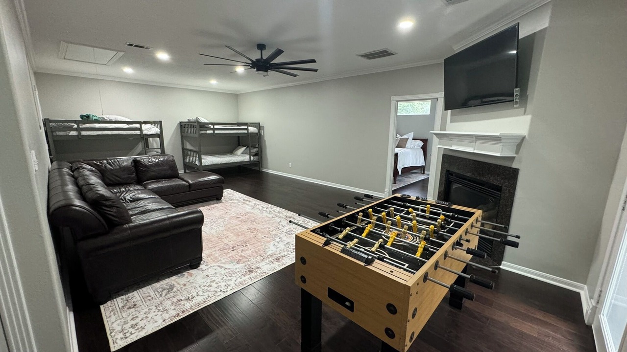 Photo of Bedroom in April Sound