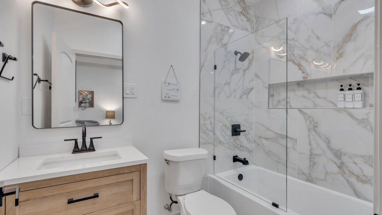 Photo of Bathroom in Tulane - Gravier