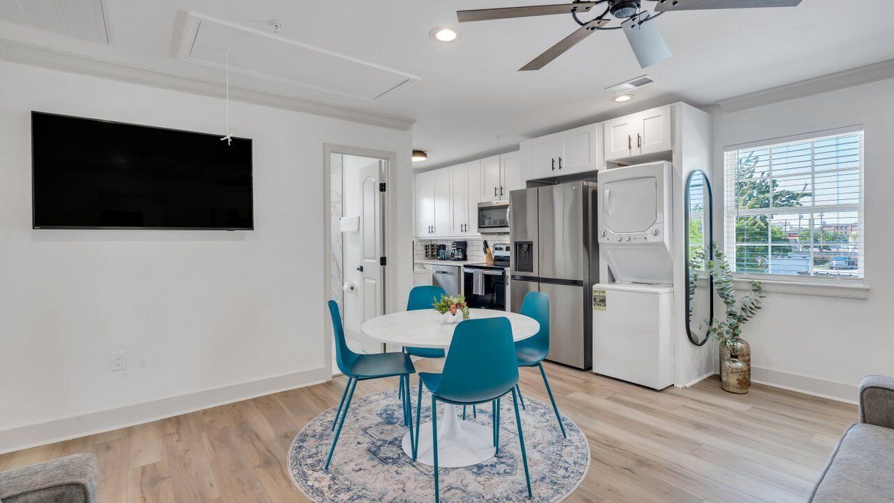 Photo of Bedroom in Mid-City