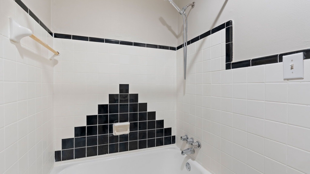 Photo of Bathroom in Gardendale