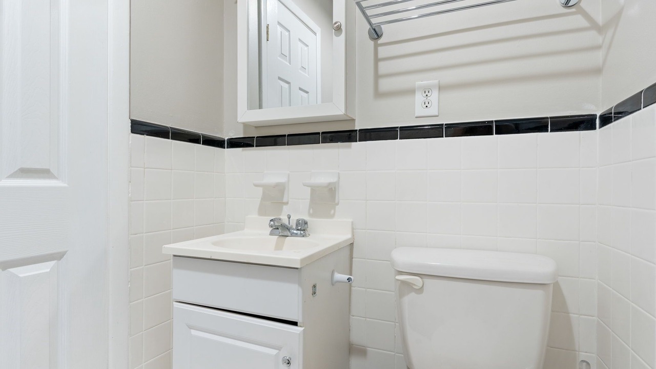 Photo of Bathroom in Gardendale