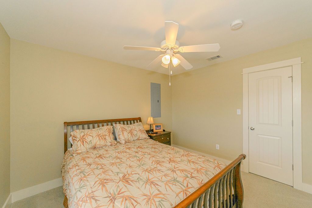 Photo of Bedroom in Shoreline Park
