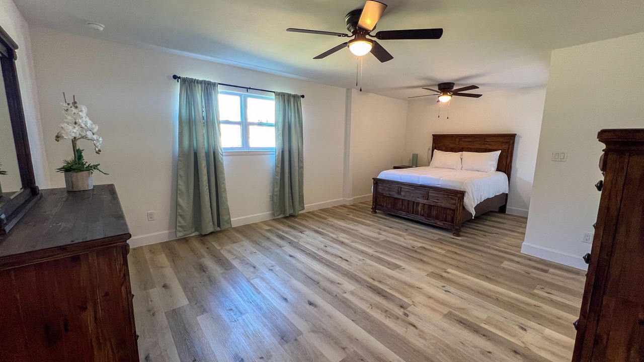 Photo of Bedroom in Shalimar