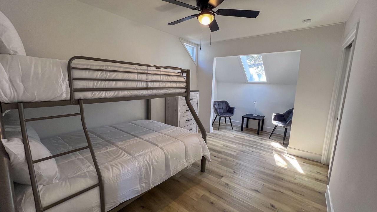Photo of Bedroom in Shalimar