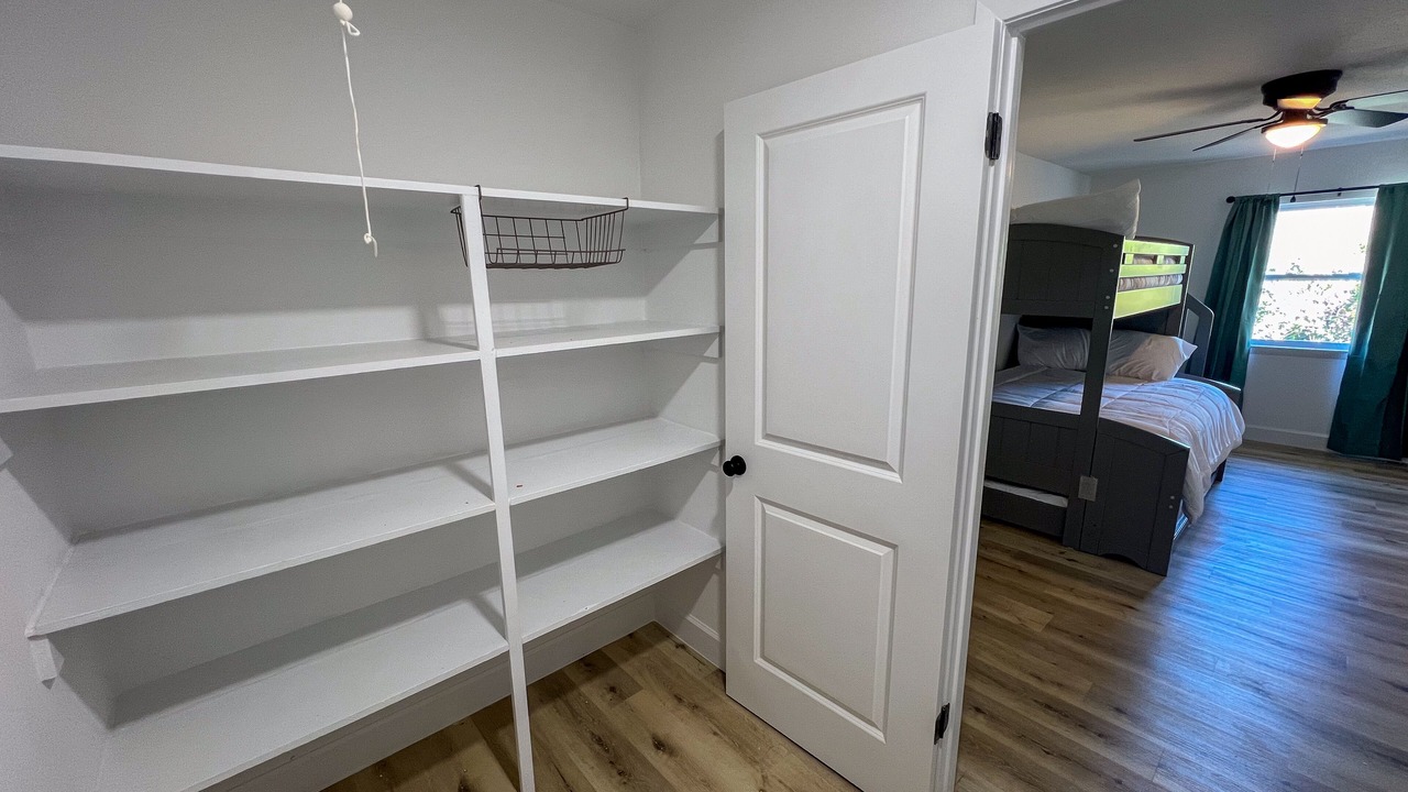 Photo of Bedroom in Shalimar
