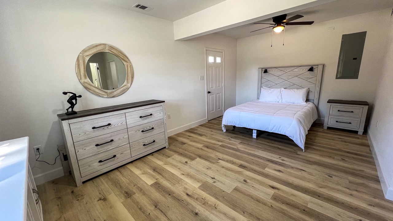 Photo of Bedroom in Shalimar