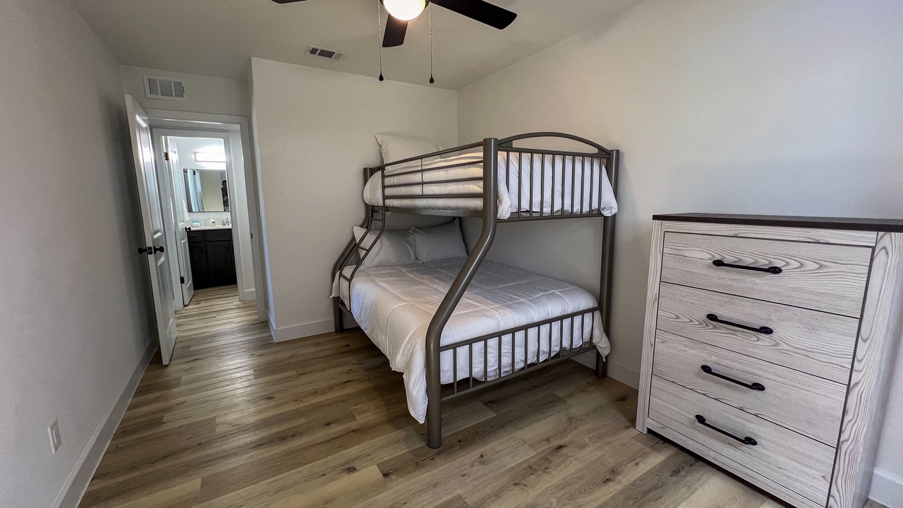 Photo of Bedroom in Shalimar