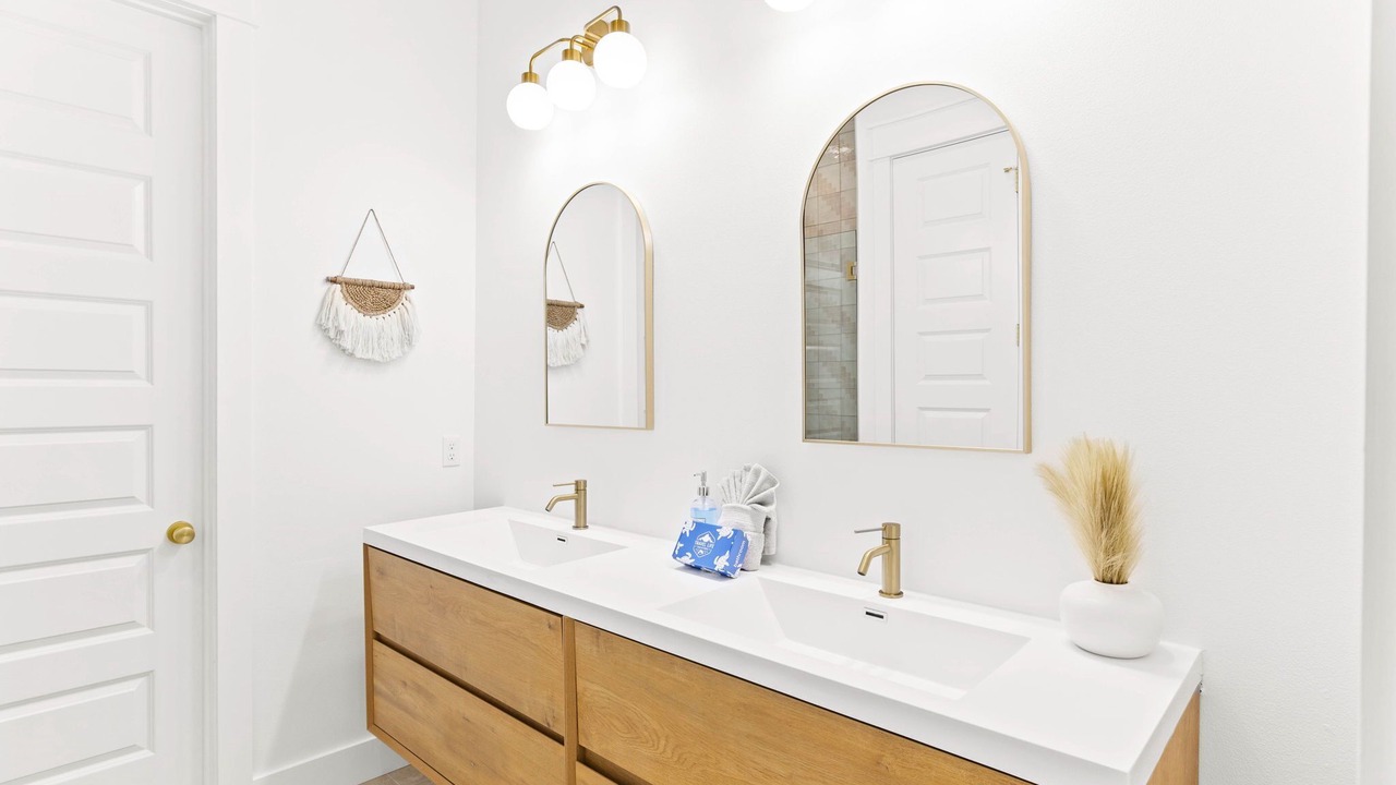 Photo of Bathroom in Crystal Beach
