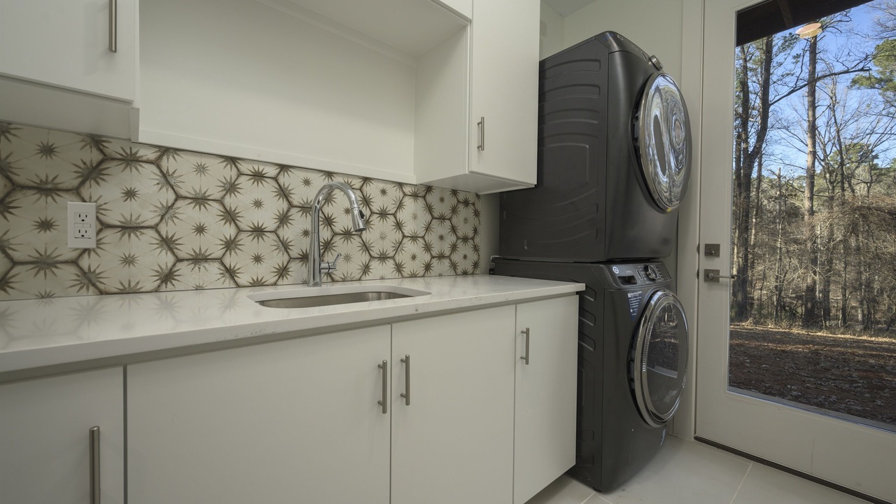 Photo of Bedroom in Avinger