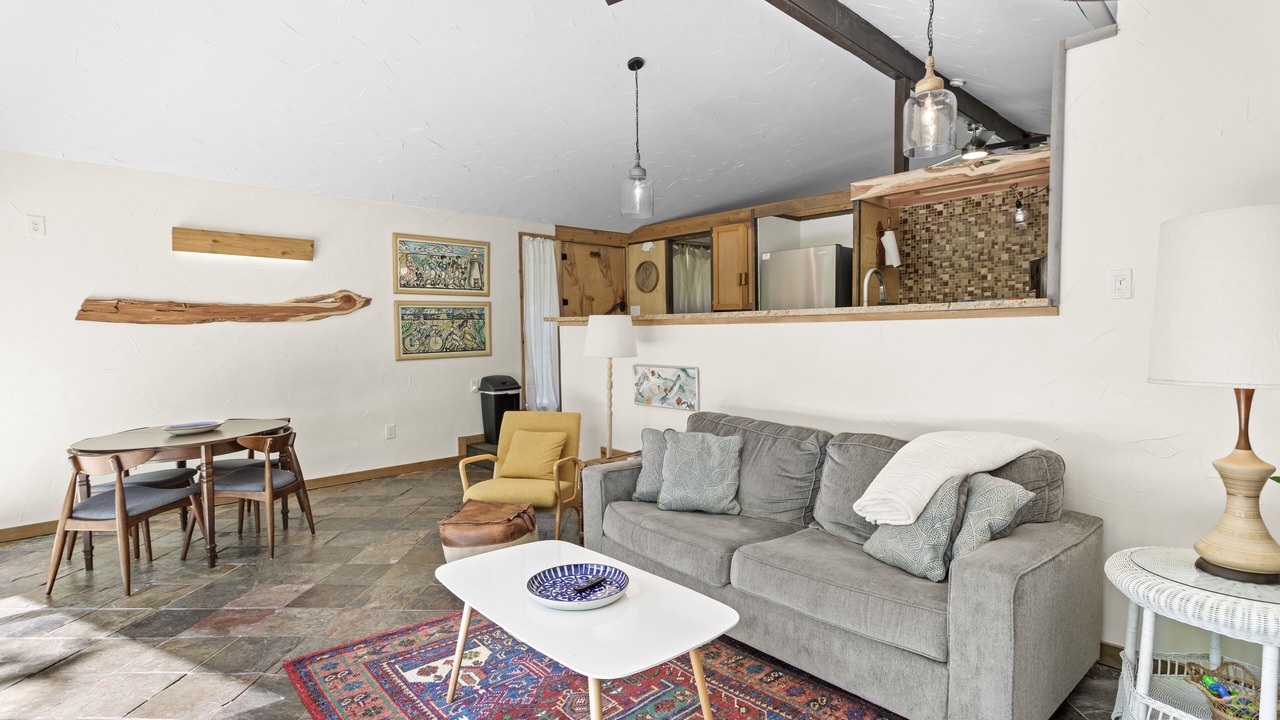 Photo of Livingroom in Ocean Springs