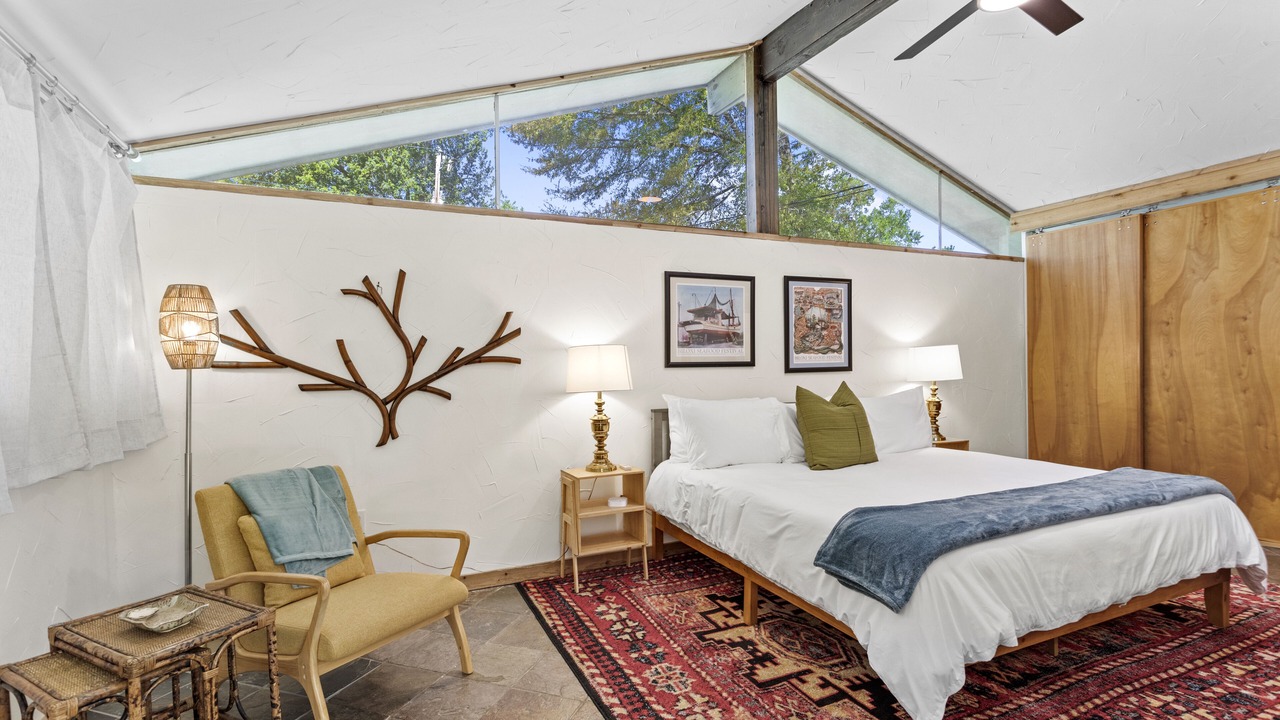 Photo of Bedroom in Ocean Springs