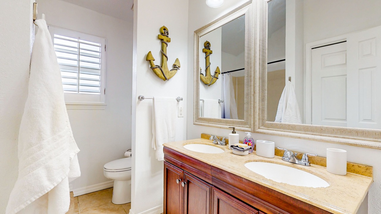 Photo of Bathroom in Niceville