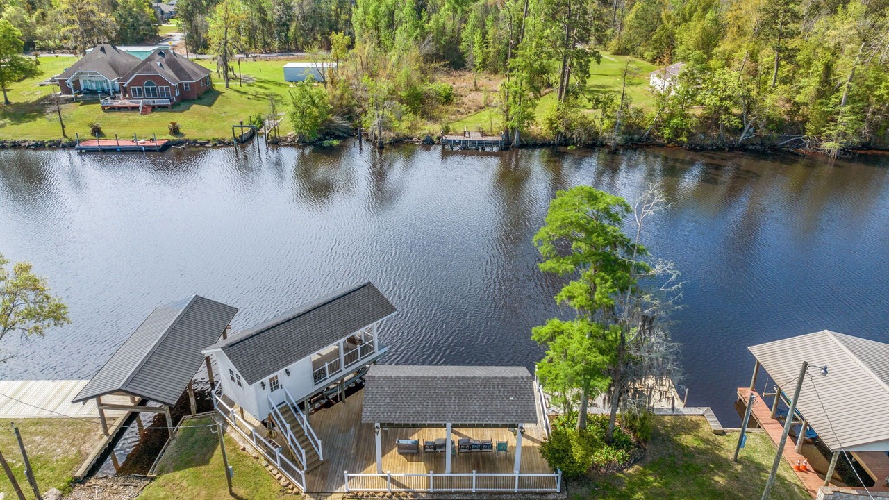 Photo of Outdoor in Moss Bluff