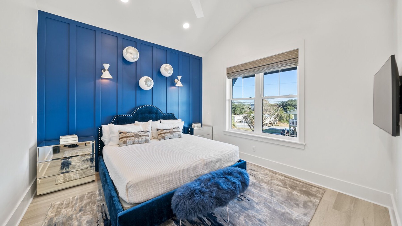 Photo of Bedroom in Laguna Beach Estates