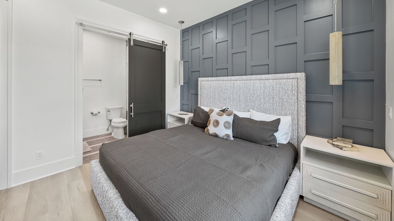 Photo of Bedroom in Laguna Beach Estates