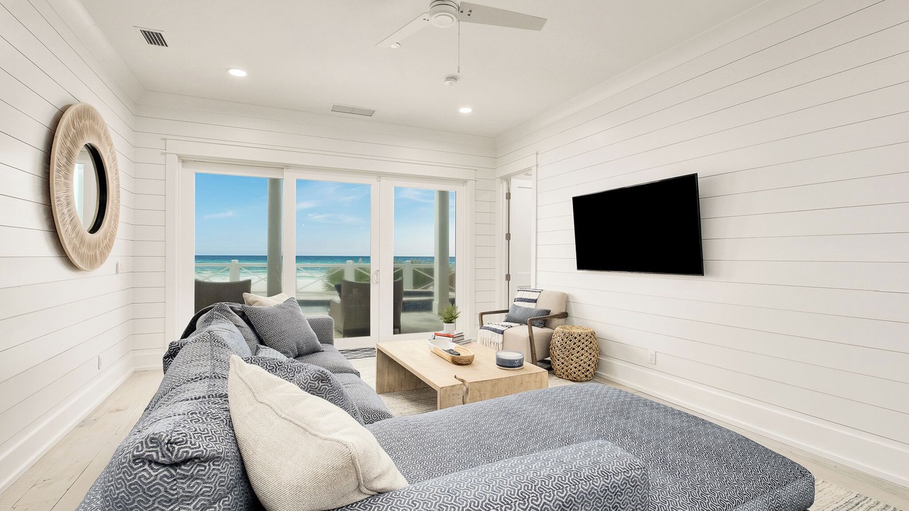 Photo of Bedroom in Hollywood Beach