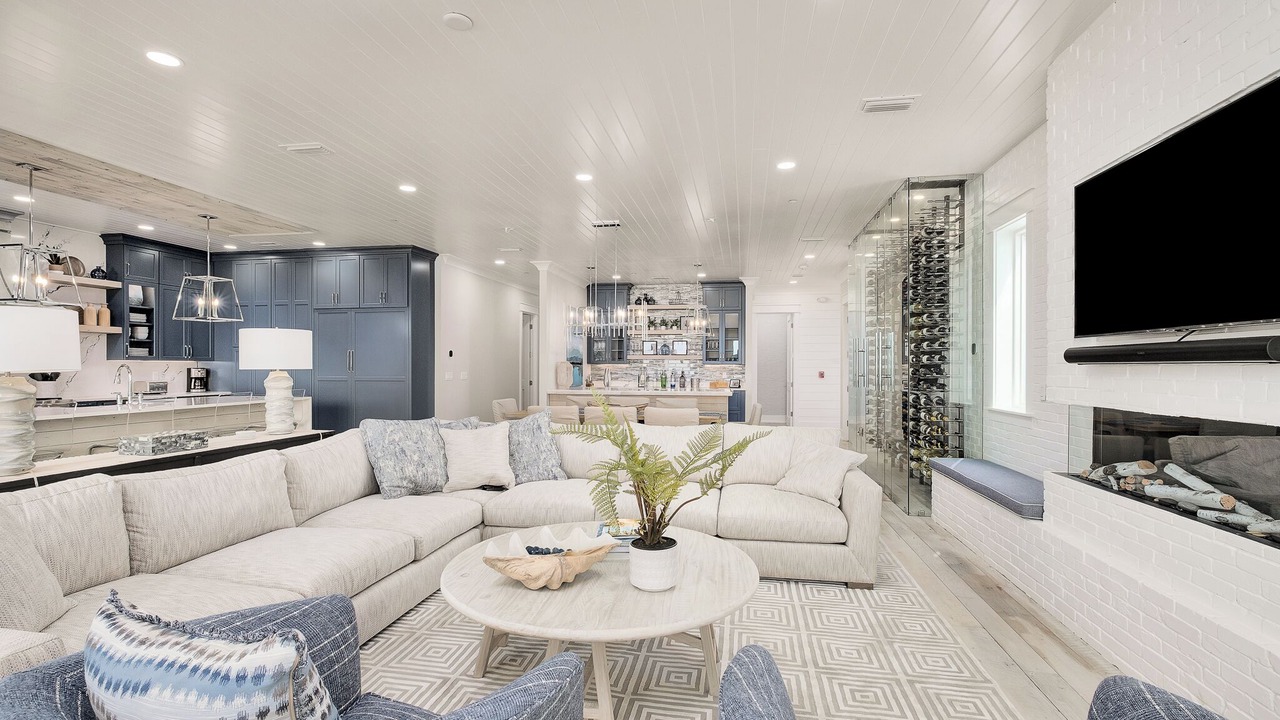 Photo of Bedroom in Hollywood Beach