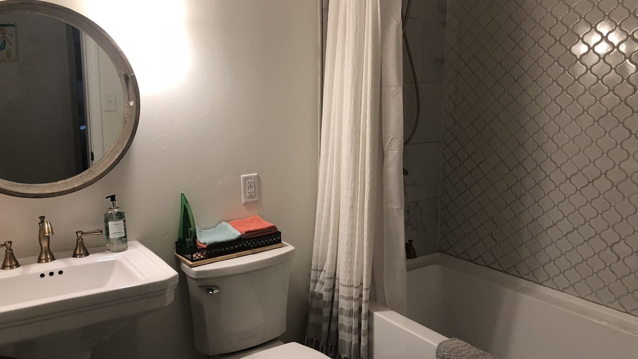 Photo of Bathroom in Ono Island
