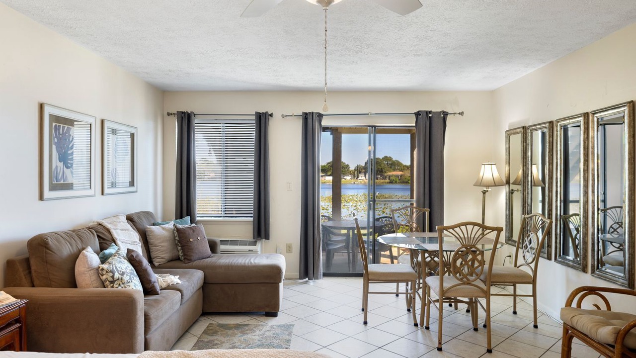 Photo of Livingroom in El Centro Beach